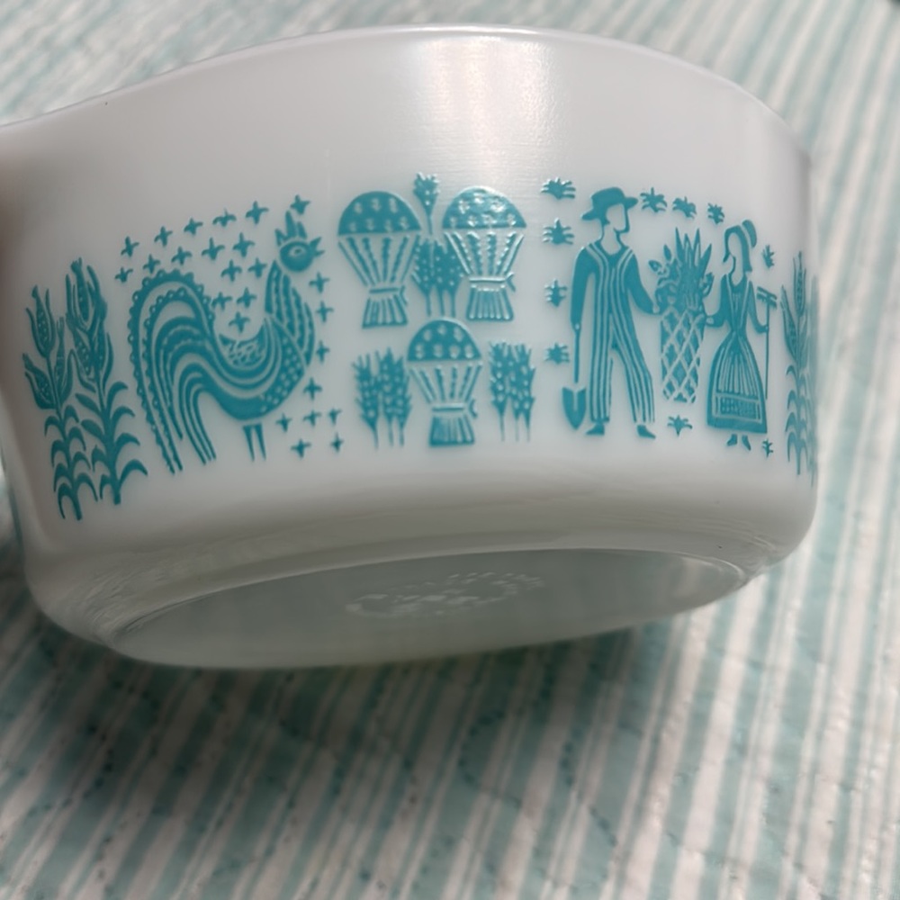 Pyrex Butterprint 1 1/2 Pint Casserole Dish # 472 No Lid EVC - Picture 9 of 13